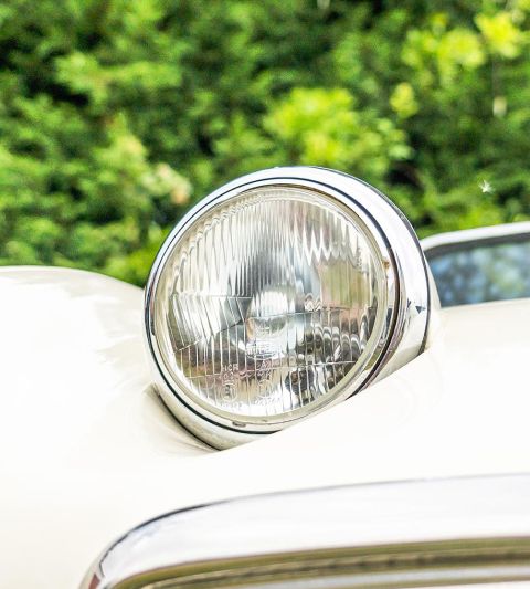 A detail image from a classic {{$manufacturer}}